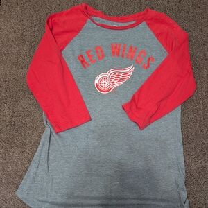 NHL Red Wings Baseball Hockey Tee - Mens Small
